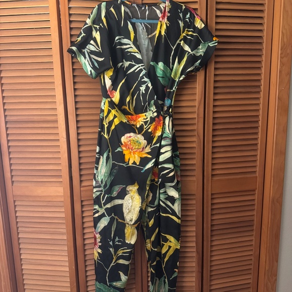 Zara Tropical RARE Jumpsuit Size M Satin Effect - Picture 7 of 9